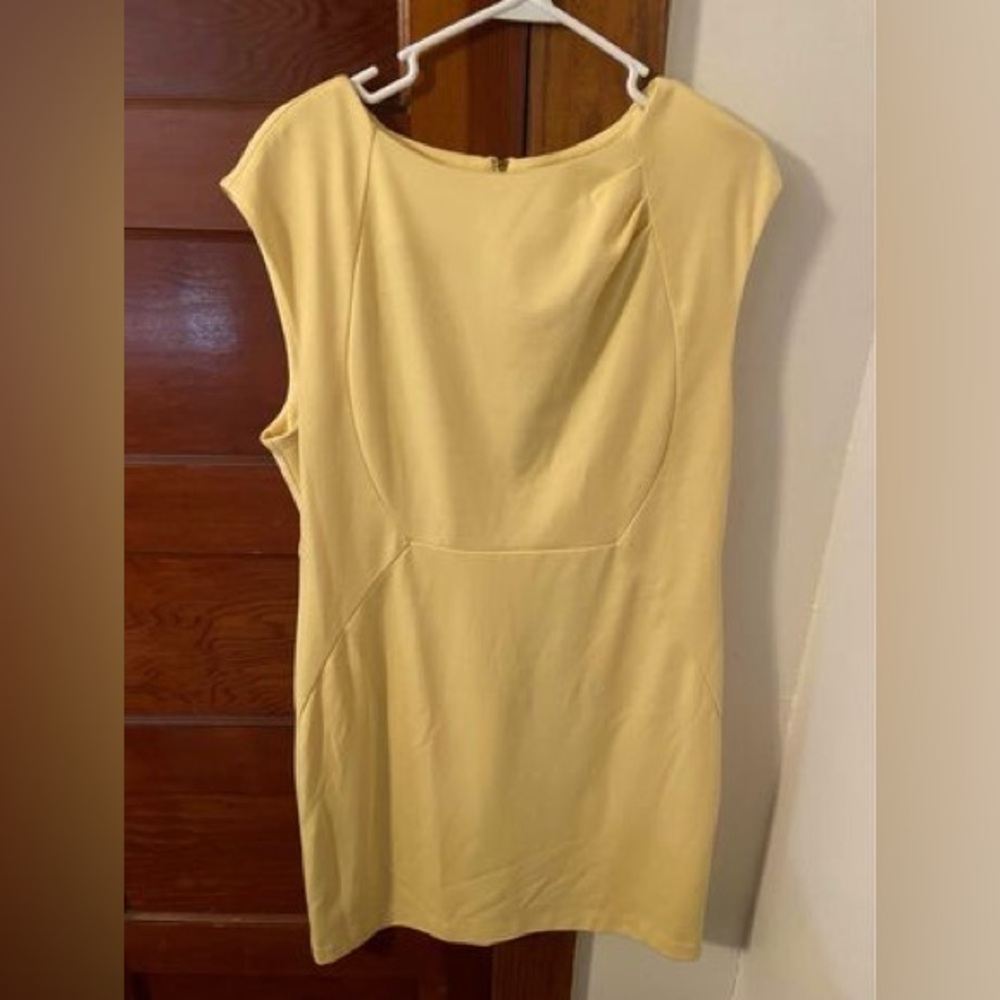 Yellow Dress Size 14